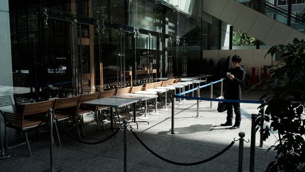 緊急事態宣言を受け、休業中のカフェ - Sputnik 日本