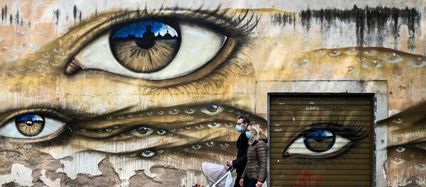 マスクをつけたカップル ローマ - Sputnik 日本