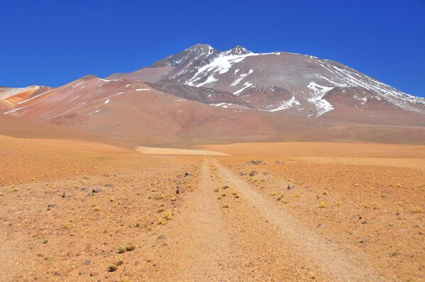 アタカマ砂漠のユーヤイヤコ山　標高6723メートル
 （チリ・アルゼンチン国境） - Sputnik 日本