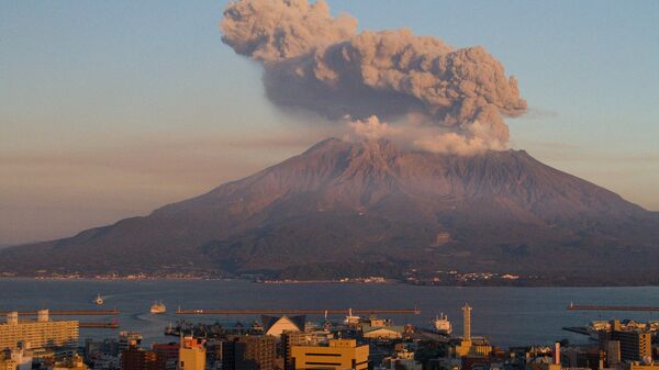 桜島、近未来に大噴火の予測、２５年後に迫る危機 - Sputnik 日本