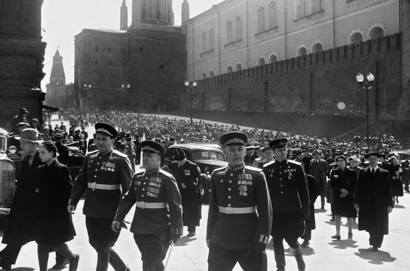 赤の広場での初の戦勝記念パレード(1945年6月24日) 赤の広場での初の戦勝記念パレード(1945年6月24日) - Sputnik 日本