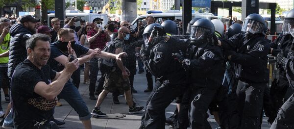 ベルリンのアレクサンダー広場
ベルリンのアレクサンダー広場
- Sputnik 日本