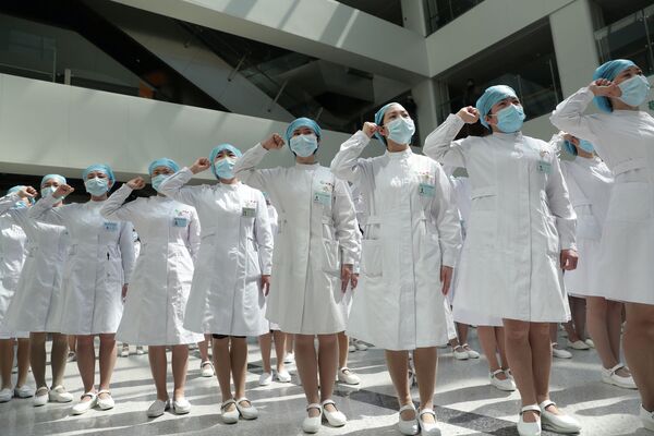 武漢同済医院にて、12日の「国際看護師の日」の記念イベントに参加した看護師たち（中国、湖北省武漢市） - Sputnik 日本