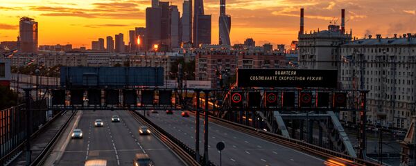 Закат над Третьим транспортным кольцом в Москве - Sputnik 日本