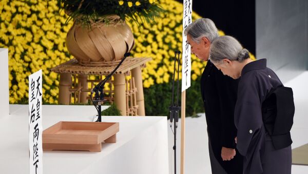 終戦の日：天皇陛下「深い反省」 - Sputnik 日本