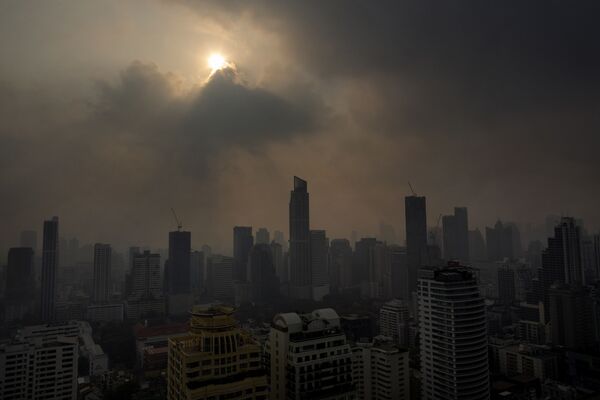 タイ、バンコクのPM2.5による大気汚染（2020年2月2日撮影） - Sputnik 日本