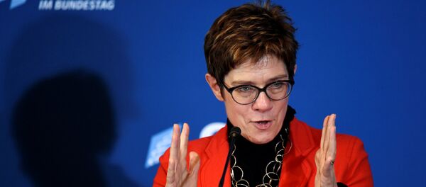 アンネグレート・クランプ=カレンバウアー独国防相 アンネグレート・クランプ=カレンバウアー独国防相 - Sputnik 日本