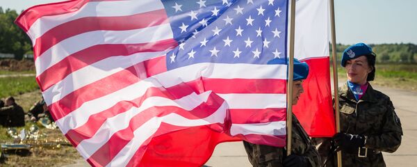 米国・ポーランドの旗 米国・ポーランドの旗 - Sputnik 日本