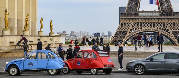 Ослабление карантинного режима во Франции - Sputnik 日本