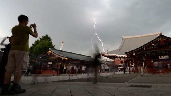 東京の浅草寺と雷（2013年7月8日撮影） - Sputnik 日本