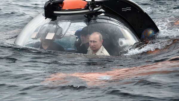 プーチン大統領　黒海の海底からロシア地理学協会を祝福する - Sputnik 日本