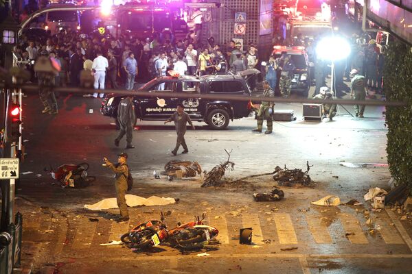 タイの首都バンコク中心部での爆弾テロ現場。 - Sputnik 日本