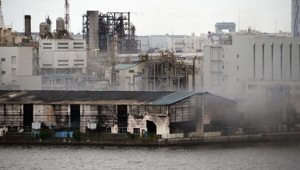 新日鐵住金工場火災、隣の工場に飛び火 - Sputnik 日本