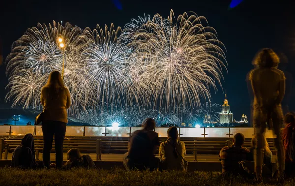 モスクワ雀が丘での国際花火フェスティバル。 モスクワ雀が丘での国際花火フェスティバル。 - Sputnik 日本