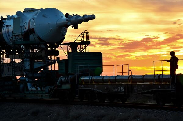ロケット運搬機「ソユーズＦＧ」の発射準備、バイコヌール基地で。 - Sputnik 日本
