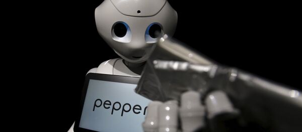 日本の人型ロボット「ペッパー」蹴られ「負傷」 - Sputnik 日本