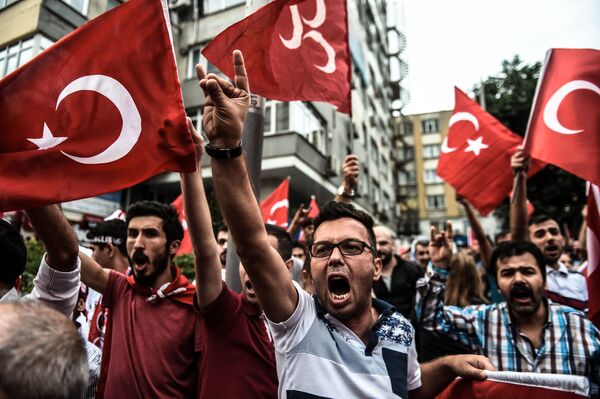 トルコのナショナリスト、クルド人労働党に抗議、イスタンブールで - Sputnik 日本