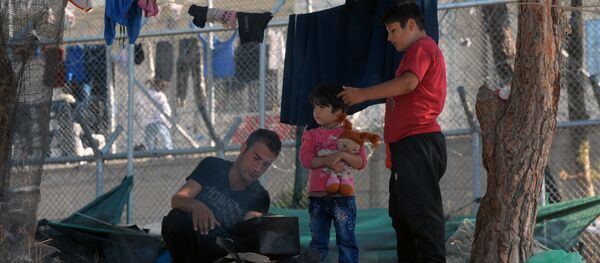 レスボス市長:シリアで戦争が終わらない限り、難民の流れは止まらない レスボス市長:シリアで戦争が終わらない限り、難民の流れは止まらない - Sputnik 日本