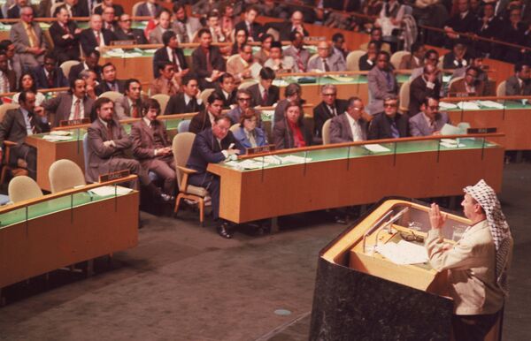 1974年11月13日、パレスチナ自治政府初代ヤーセル・アラファート大統領の演説 - Sputnik 日本