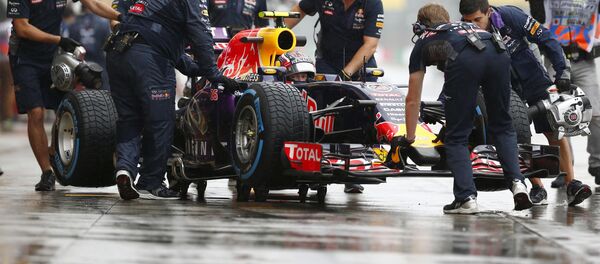 ロシア人ドライバー、日本のF1グランプリで事故 - Sputnik 日本